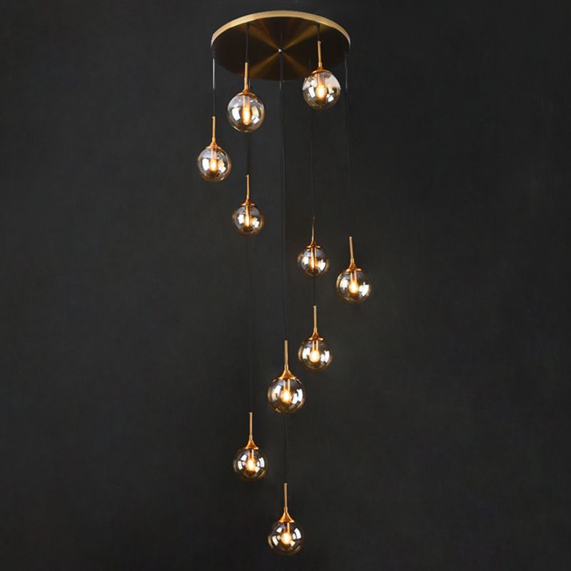 Moderne Spiral-Ball-Glas Treppen-Chandelier – Wohnraum, Beleuchtung
