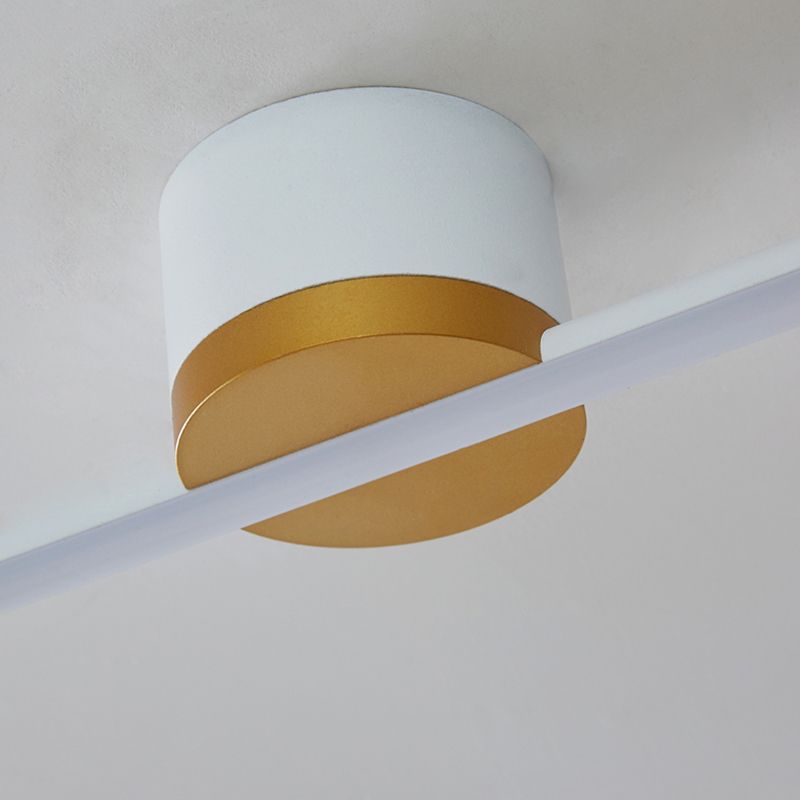 Erix Linear Flush Mount Ceiling Light – Modern Home Lighting, Space-Saving Design