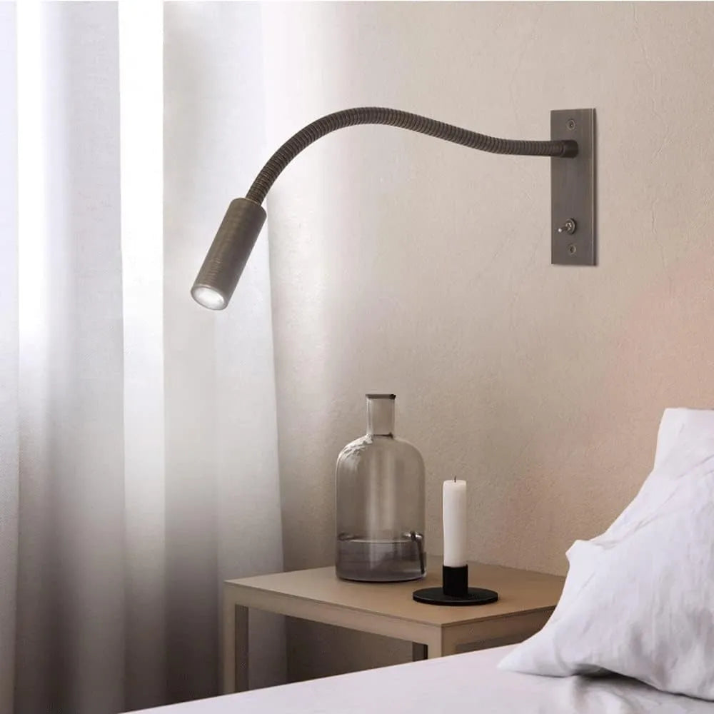 Minimalist Reading Spotlight Wall Lamp – Adjustable, Modern Design, Home Office, Reading